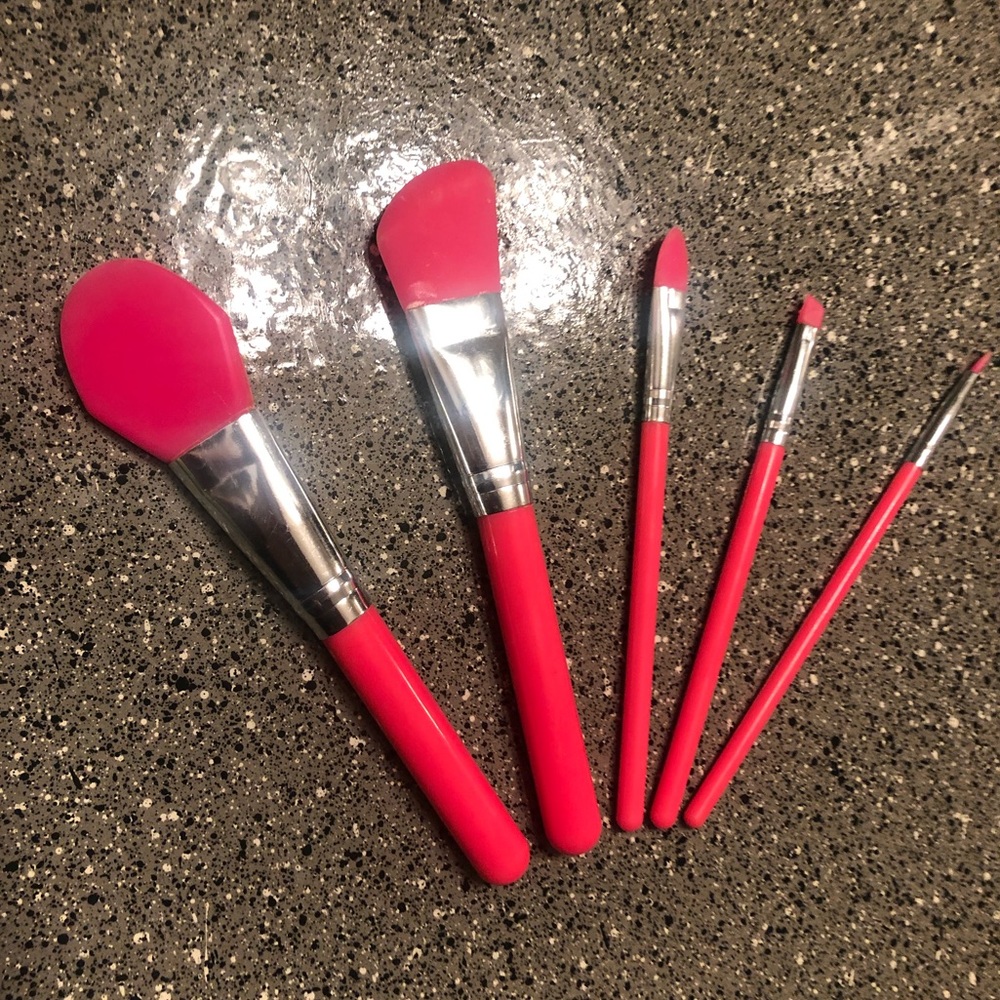 5 silicone Makeup Brushes